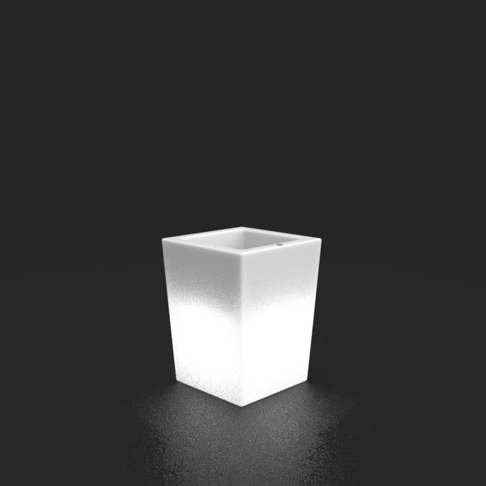 Haus Lux – Multicolor LED Lighting | Modern Design Fixture for Patio and Pool