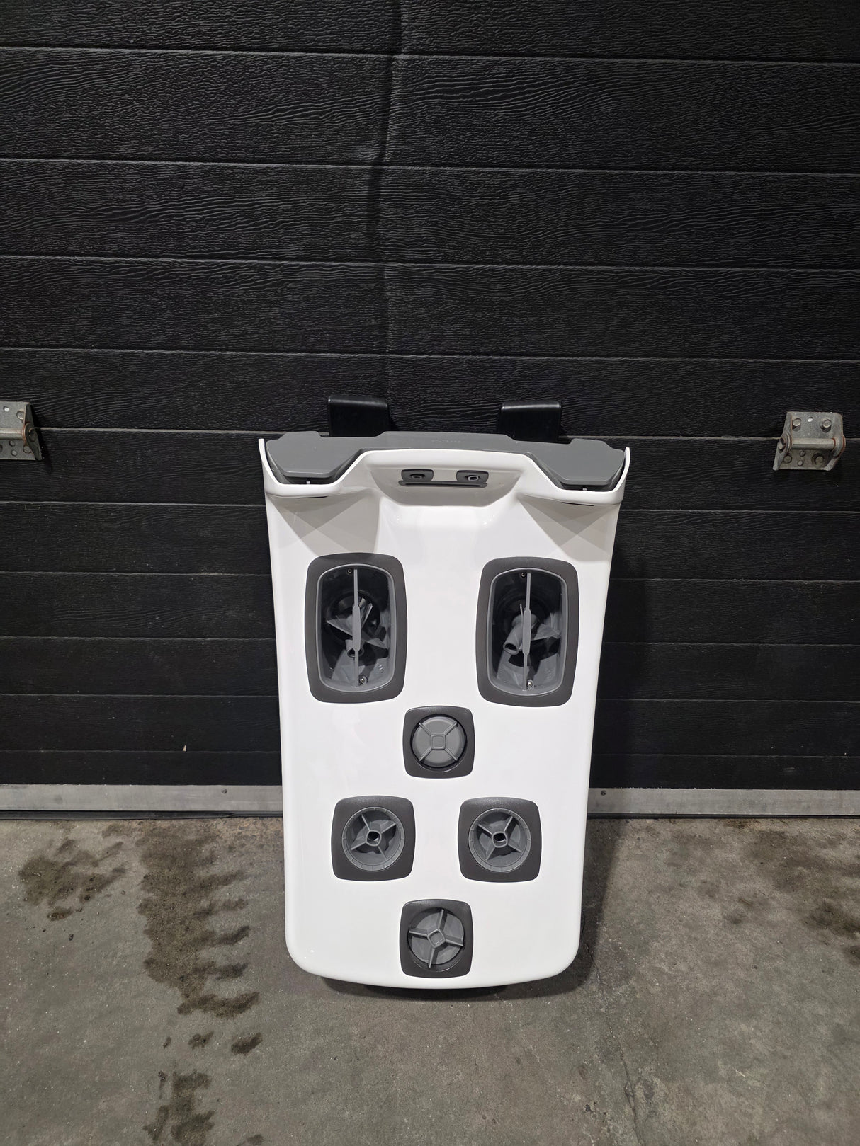 Liquidation : JetPak Bullfrog Spa 2023 – NeckPlus Snow (Produit démonstrateur)