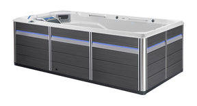 E550 · Endless Pools — vue de trois quarts
