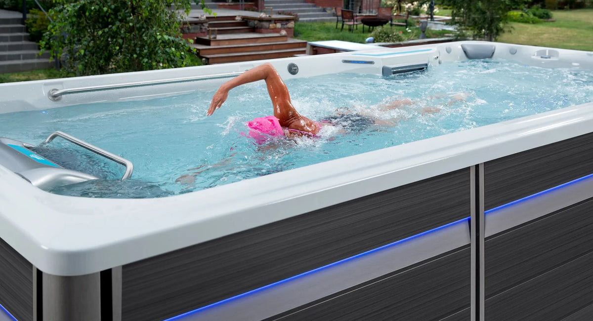E700 · Endless Pools