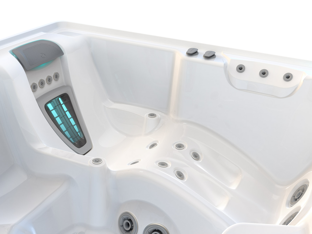 Assise allongée et jets Moto-Massage d’un spa Hot Spring Aria