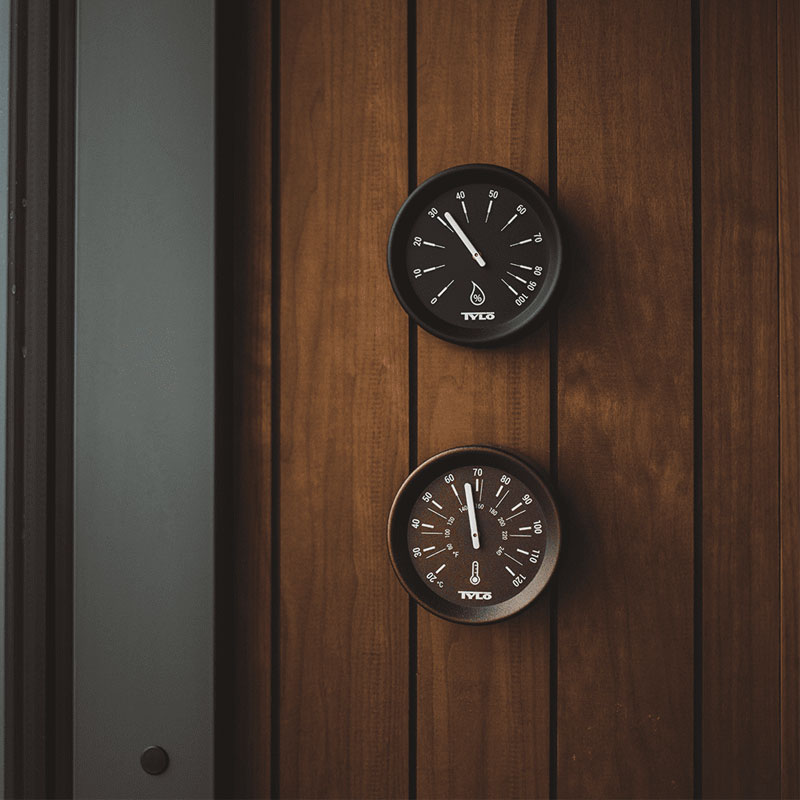 Tylö Brilliant Sauna Thermometer – Matte Black – Precise Temperature Measurement