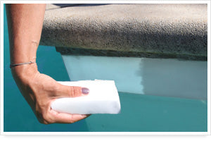 Pool'Gom Magic eraser for cleaning the water line